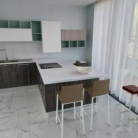 Charming Townhouse In By Assetflow Pro 아파트 슬리에마