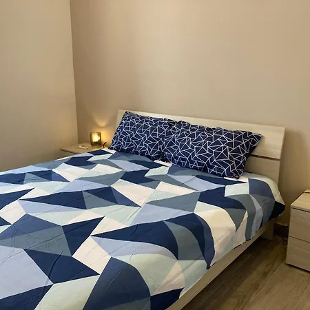 Charming Townhouse In By Assetflow Pro *