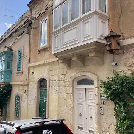 Lägenhet Charming Townhouse In By Assetflow Pro *