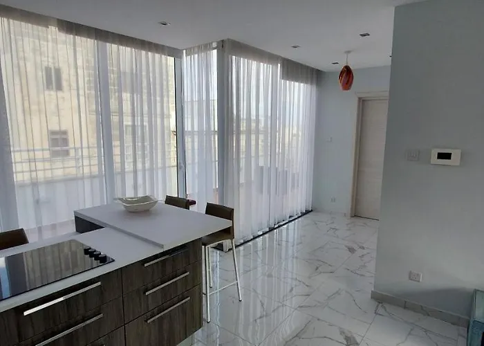 Charming Townhouse In By Assetflow Pro Apartament Sliema