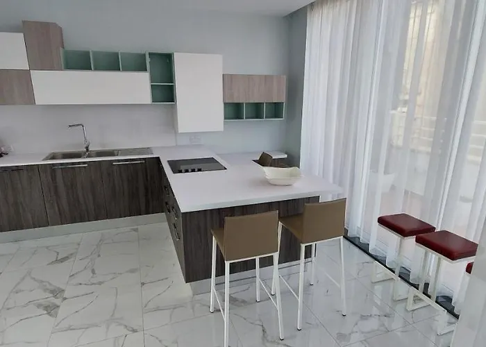 Charming Townhouse In By Assetflow Pro Apartment Sliema