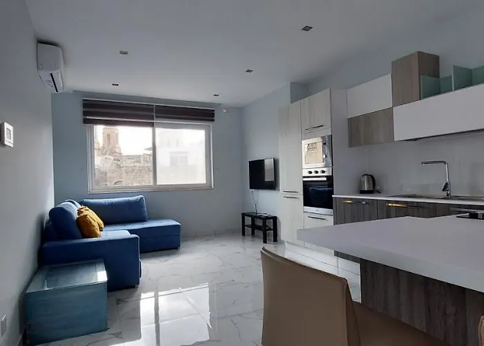 Charming Townhouse In By Assetflow Pro Appartement