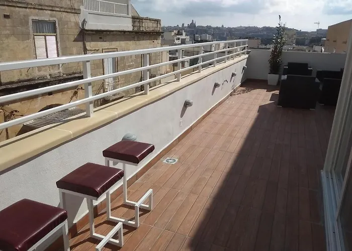 Charming Townhouse In By Assetflow Pro *