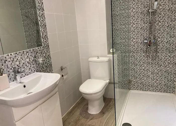 Charming Townhouse In By Assetflow Pro Apartament