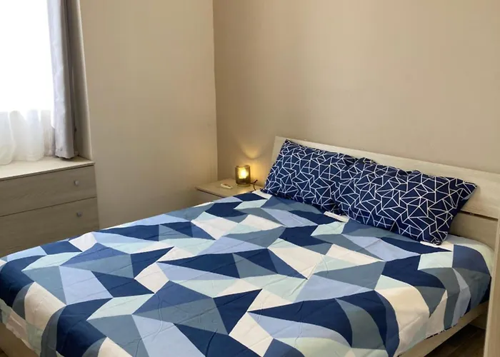 Apartment Charming Townhouse In By Assetflow Pro *