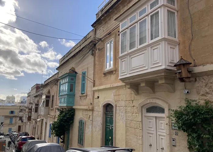 Charming Townhouse In By Assetflow Pro Apartament