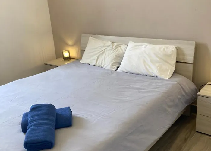 Charming Townhouse In By Assetflow Pro Appartement *