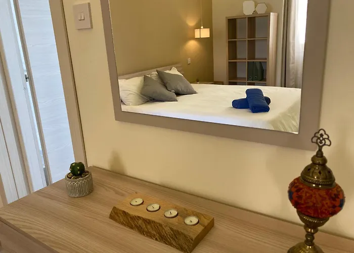 Charming Townhouse In By Assetflow Pro Apartment